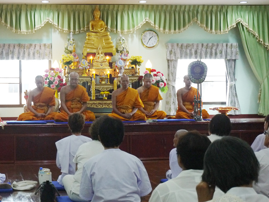 タイでのヴィパッサナー瞑想合宿